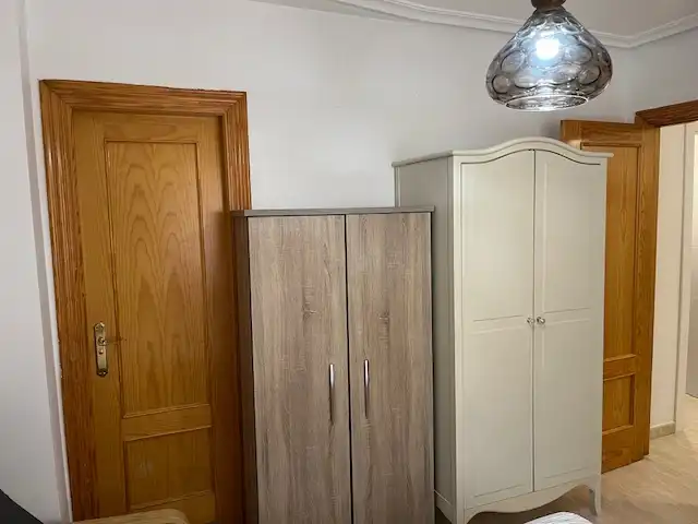 Habitación de Apartamento en venta en Guardamar del Segura con Aire acondicionado, Amueblado y Lavadora