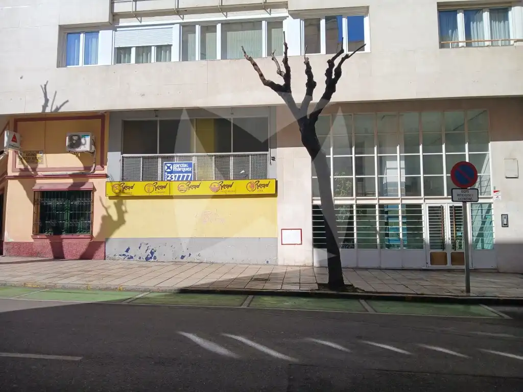 Gewerbefläche zur Miete in Calle Antonio Montero Moreno, imagen 2