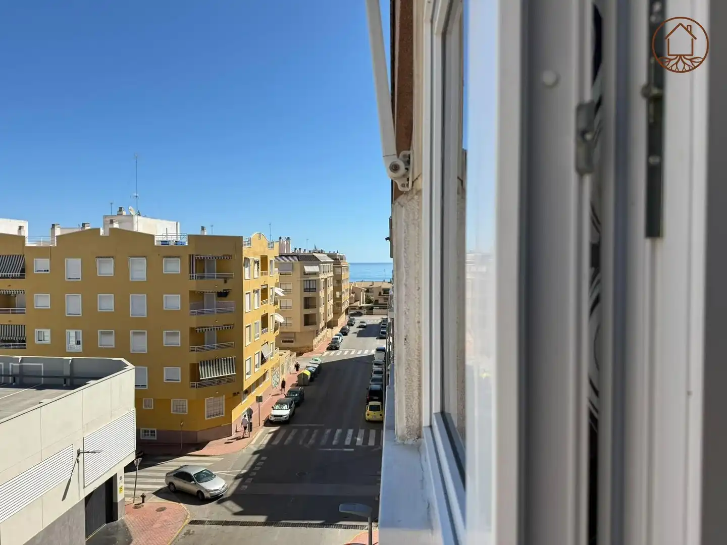 Apartament amb ascensor en venda a Calle BALEARES 8