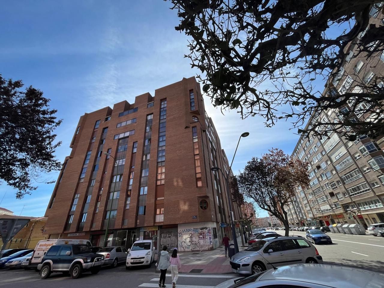 Vista exterior de Pis en venda en Burgos Capital amb Calefacció