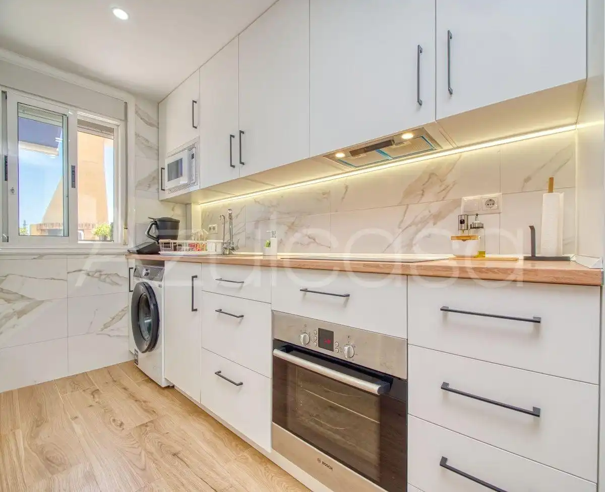 Kitchen of Flat for sale in Mutxamel  with Parquet flooring, Terrace and Community pool