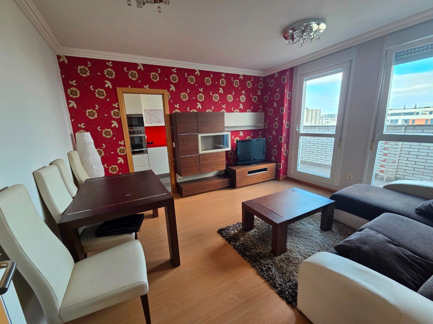 Living room of Apartment to rent in Burgos Capital  with Heating, Parquet flooring and Terrace