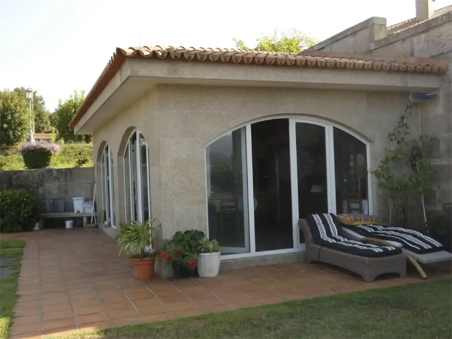 Terrassa de Pis en venda en Pontevedra Capital  amb Jardí privat, Parquet i Piscina