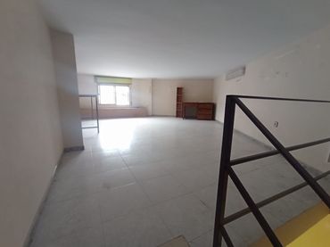 Local comercial en venta en Plaza Constitución 2
