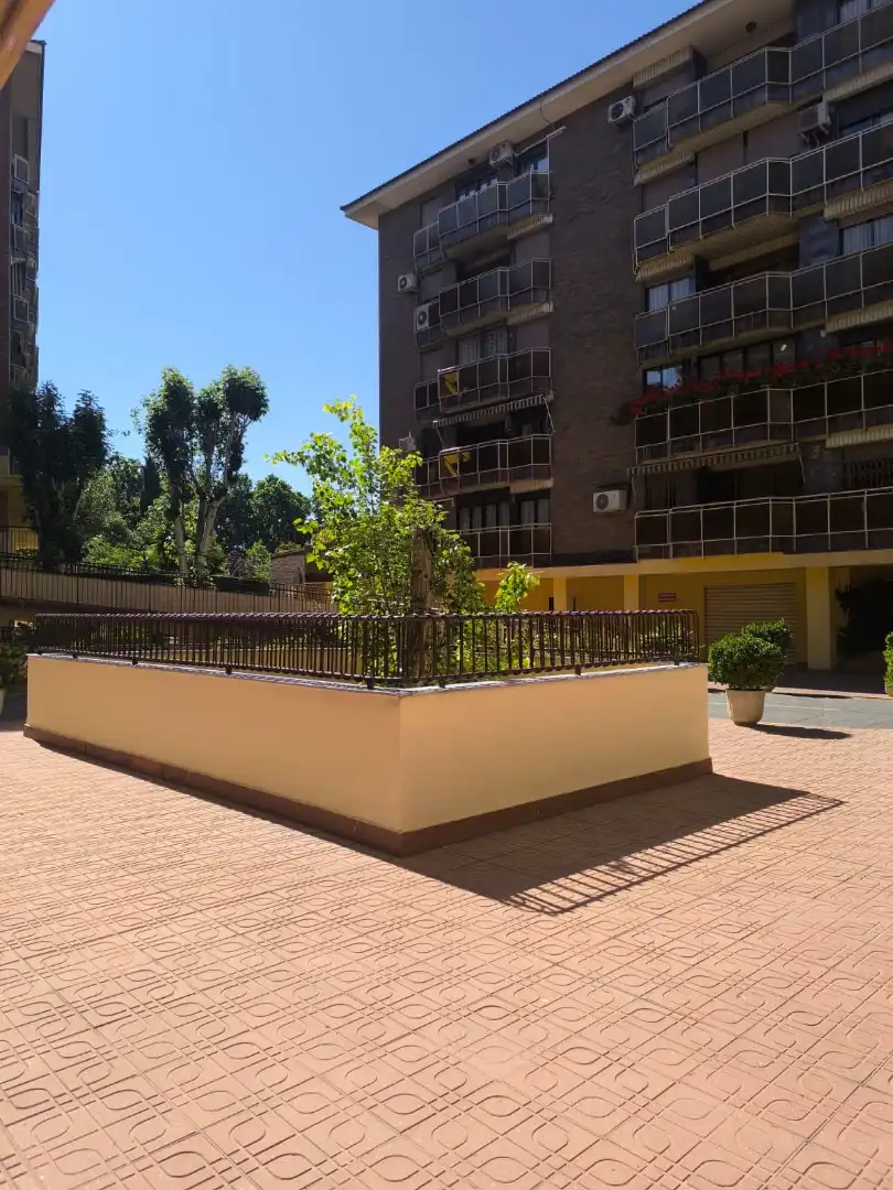 Wohnung zur Miete in Camino de Ronda, 212, Pajaritos