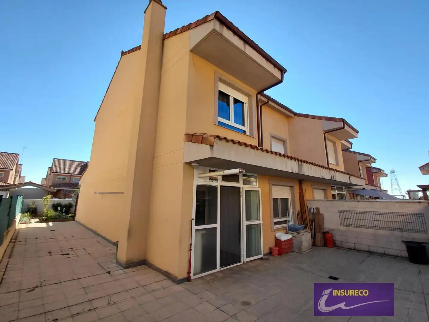 Casa aparellada amb piscina en venda a Llano-Fc, imagen 2