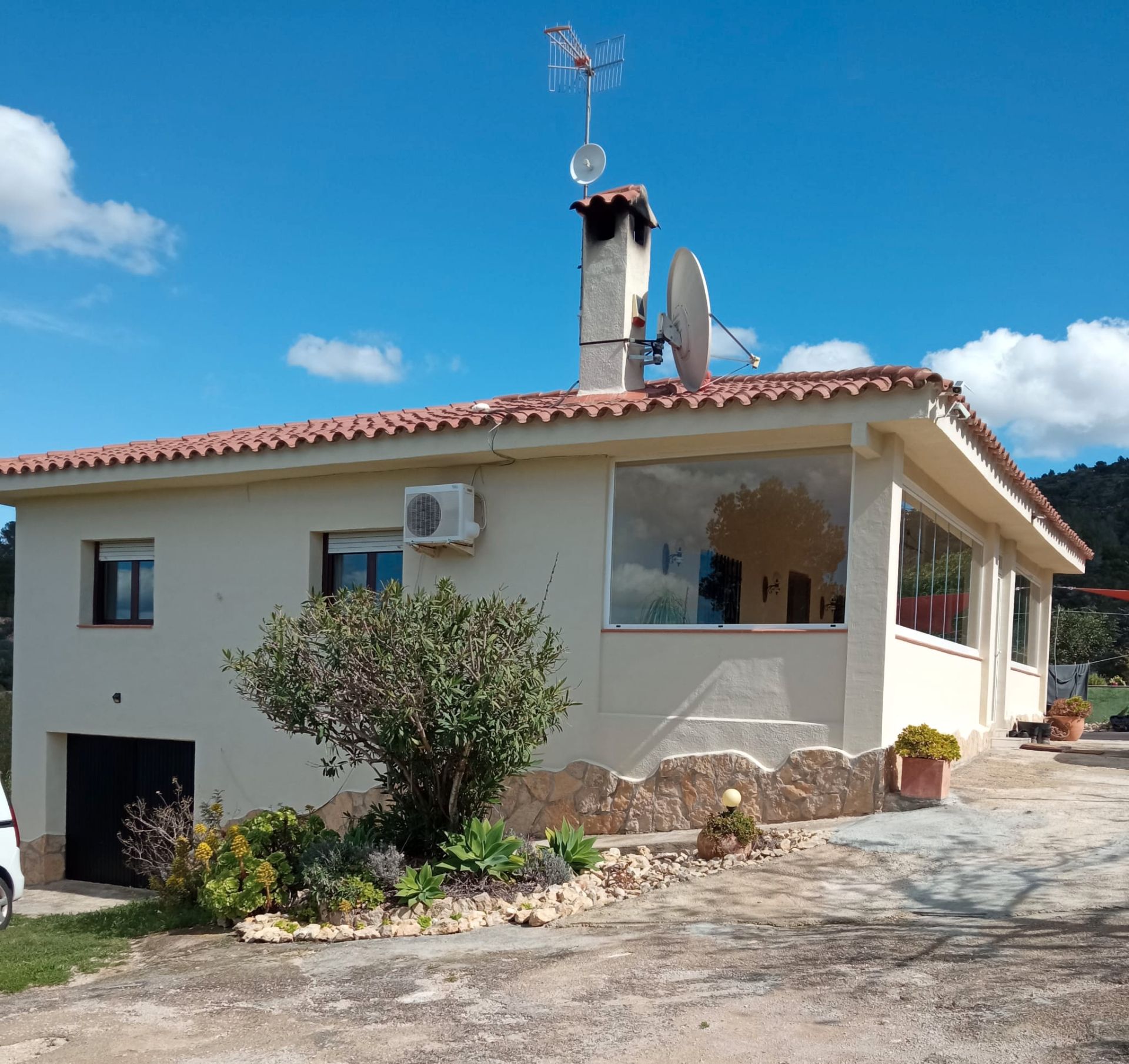 Vista exterior de Finca rústica en venda en Tortosa amb Aire condicionat, Calefacció i Jardí privat