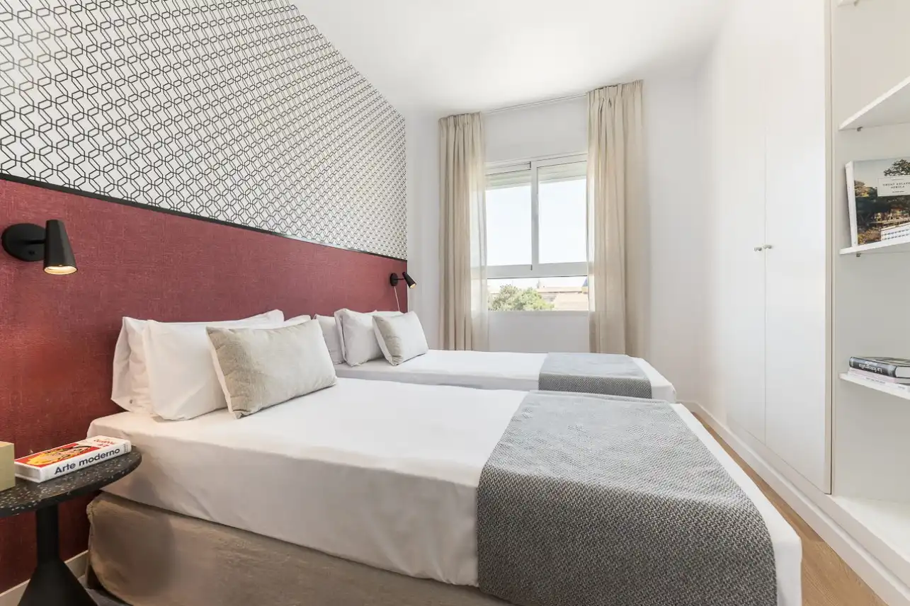 Bedroom of Apartments for rent in Extramurs
