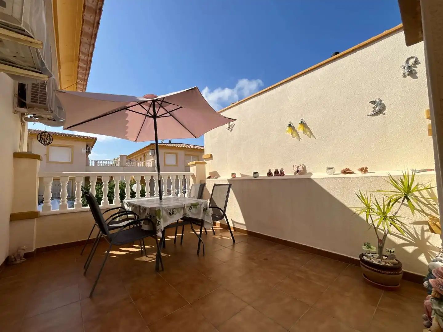 Terrassa de Apartament en venda en Orihuela amb Aire condicionat, Piscina i Moblat