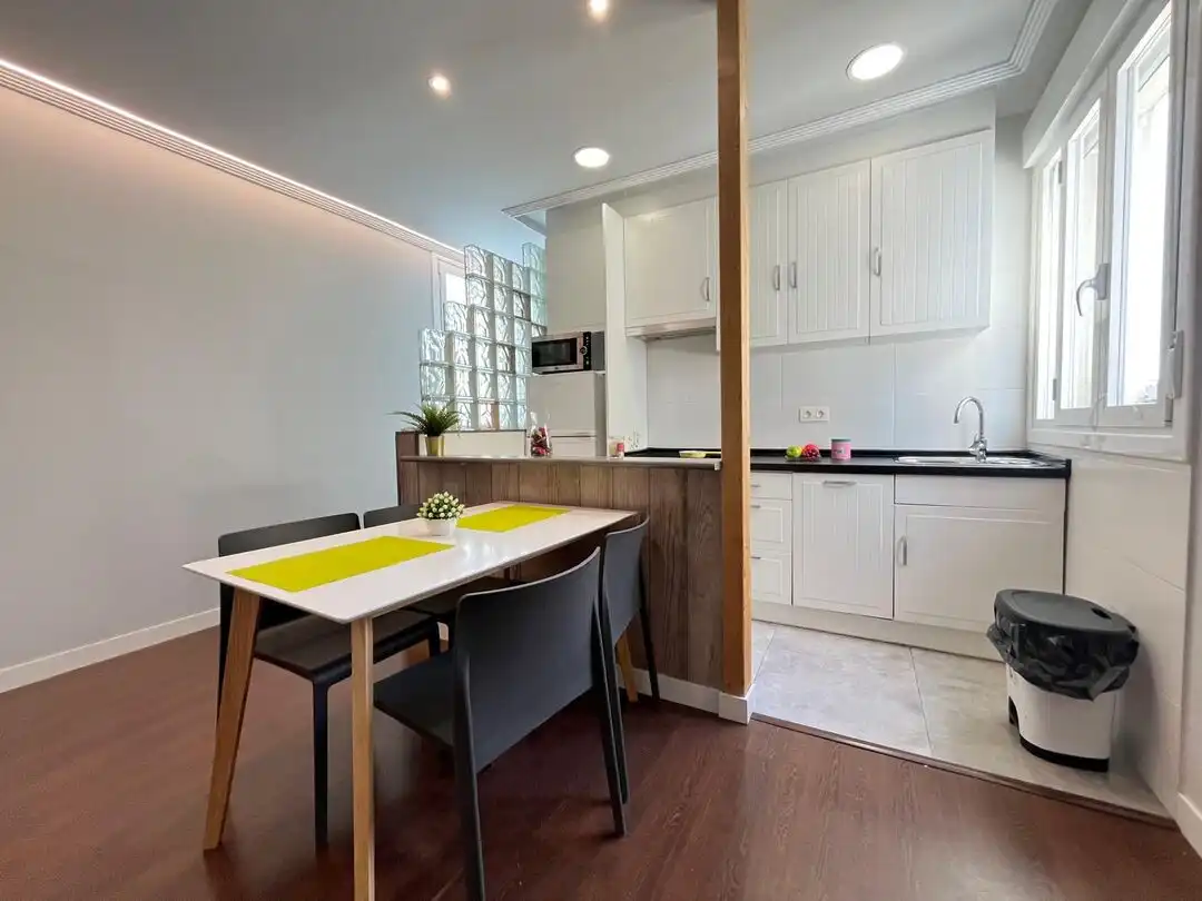 Cocina de Piso en venta en  Pamplona / Iruña con Aire acondicionado y Calefacción
