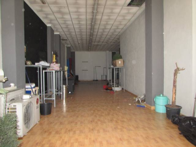 Local comercial en Alquiler en Centro