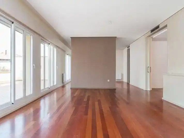 Sala d'estar de Casa o xalet en venda en  Madrid Capital