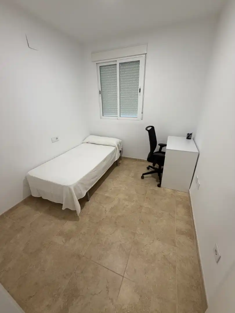 Schlafzimmer von Wohnung zur Miete in Almazora / Almassora mit Klimaanlage, Heizung und Abstellraum