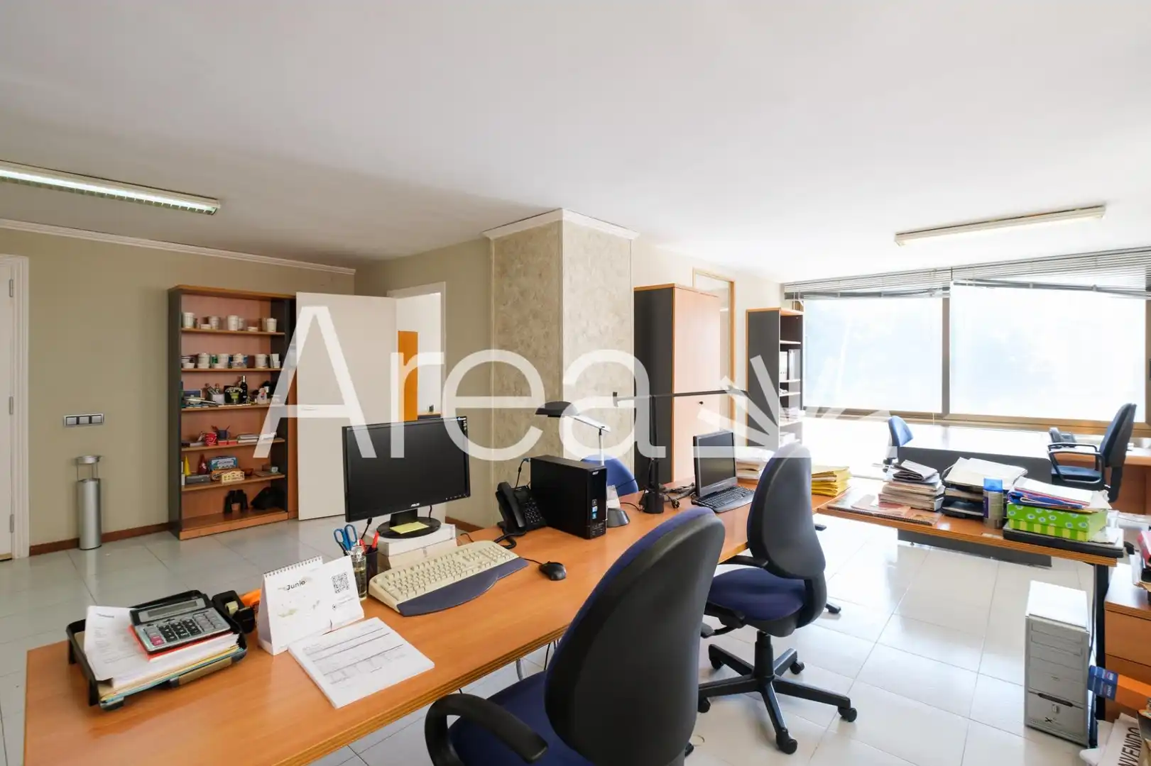 Büro zum Verkauf in Arenys de Mar mit Klimaanlage, Abstellraum und Möbliert