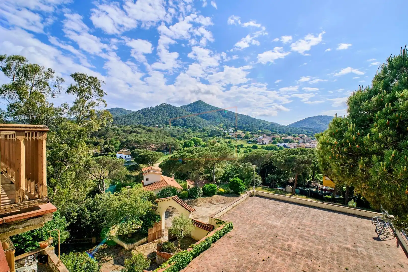 Vista exterior de Finca rústica en venda en Madrid amb Jardí privat