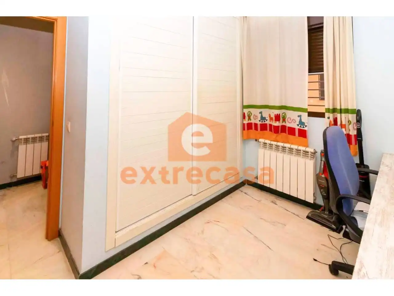 Bedroom of Apartments for sale in Badajoz  with Air Conditioner and Heating