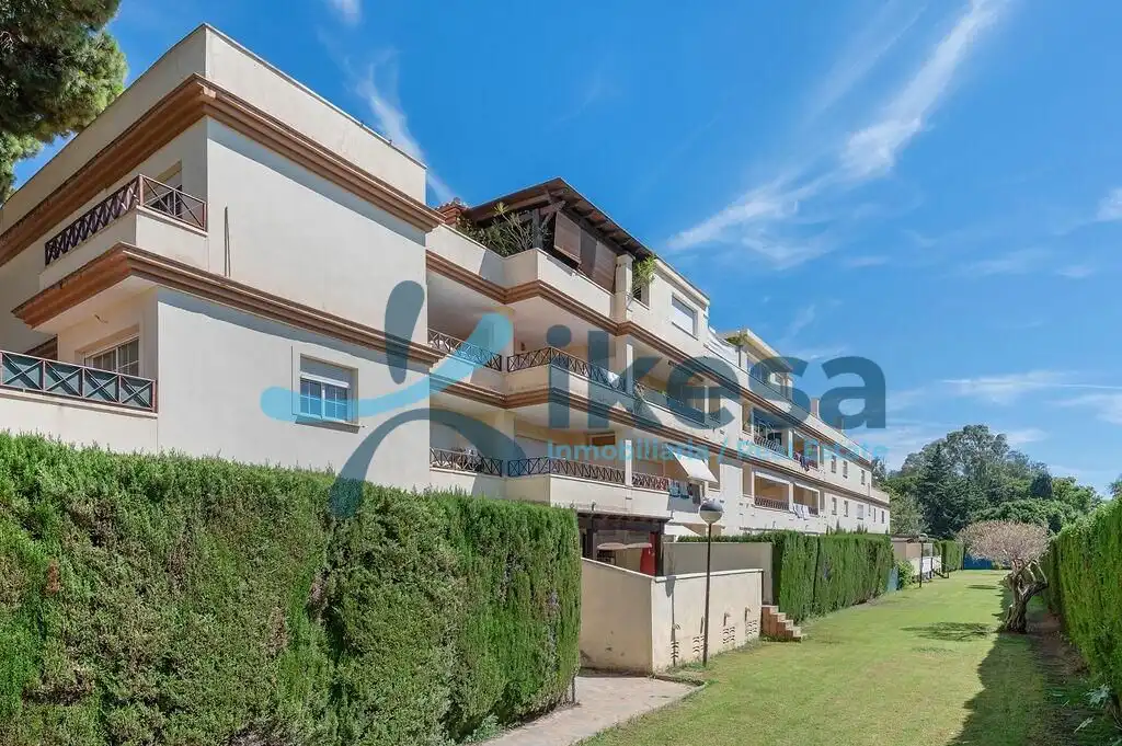 Dúplex amb piscina en venda a Elviria - Cabopino, imagen 2