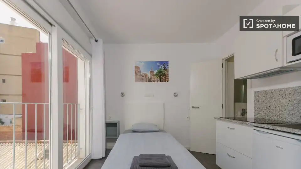 Wohnung zur Miete in Benicalap, imagen 2