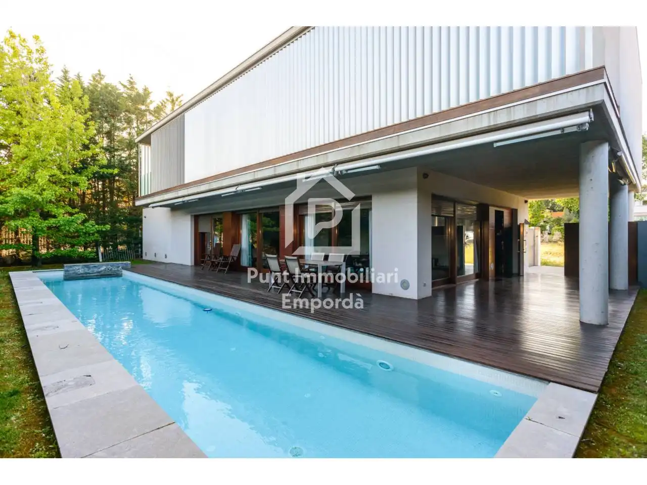 Villa con piscina in vendita a Avenida Olimpia, imagen 3