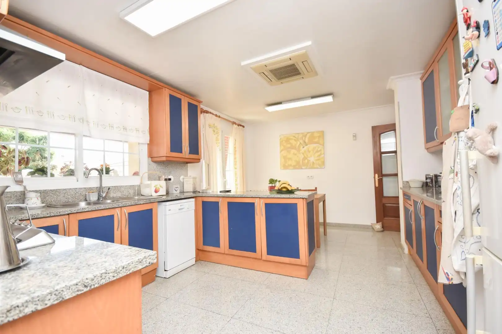 Cuina de Casa o xalet en venda en Marratxí amb Aire condicionat, Calefacció i Jardí privat