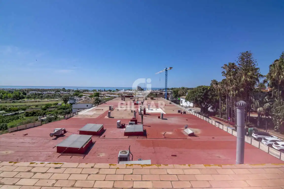 Vista exterior de Edificio en venta en Estepona