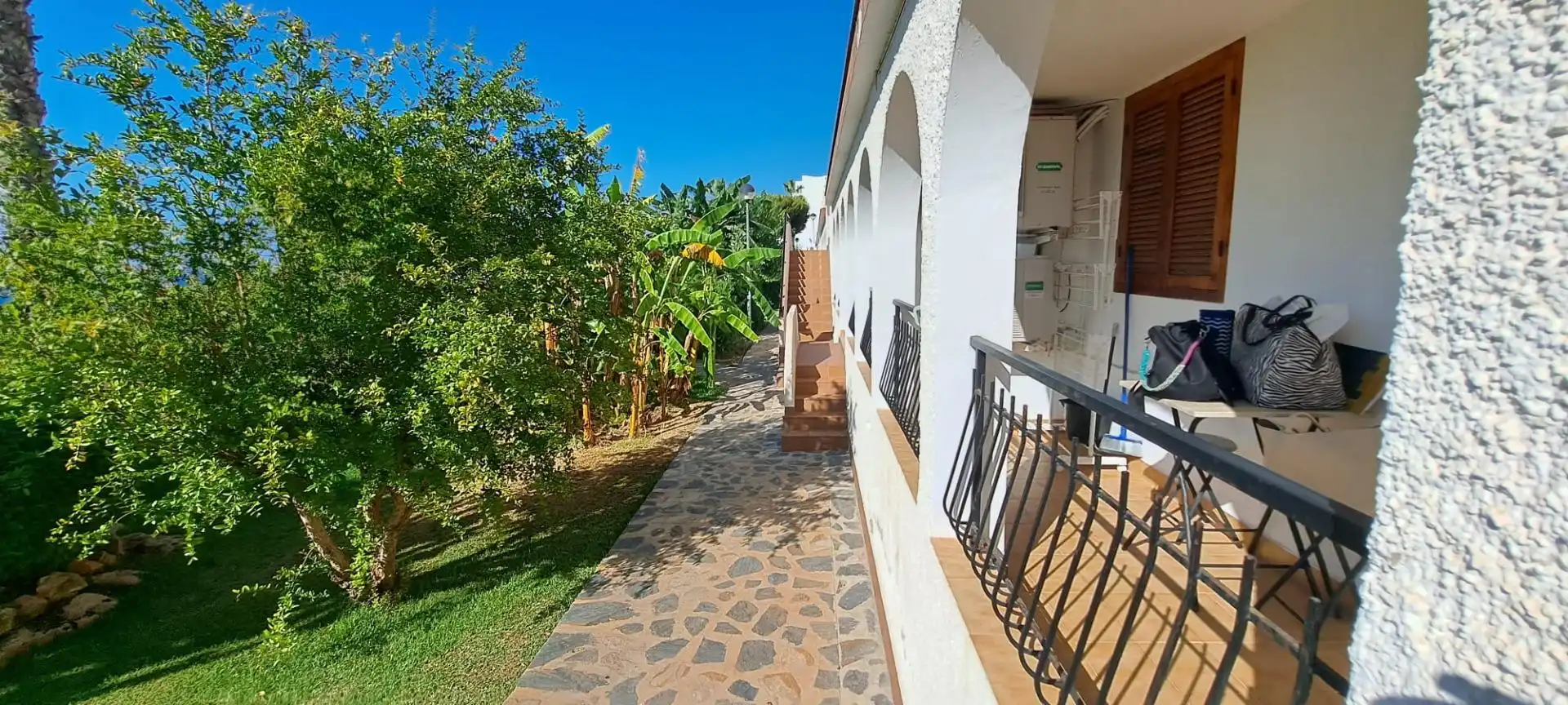 Vista exterior de Loft de lloguer en Santa Pola amb Aire condicionat, Jardí privat i Terrassa