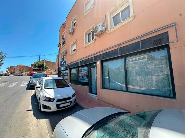 Local comercial en Venta en Calle Alvarez de Sotomayor, 1 en Viator