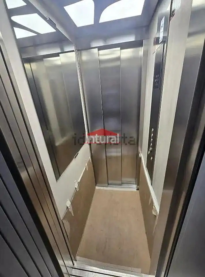 Appartamento con terrazza in vendita a Ensanche - Franciscanos, imagen 3