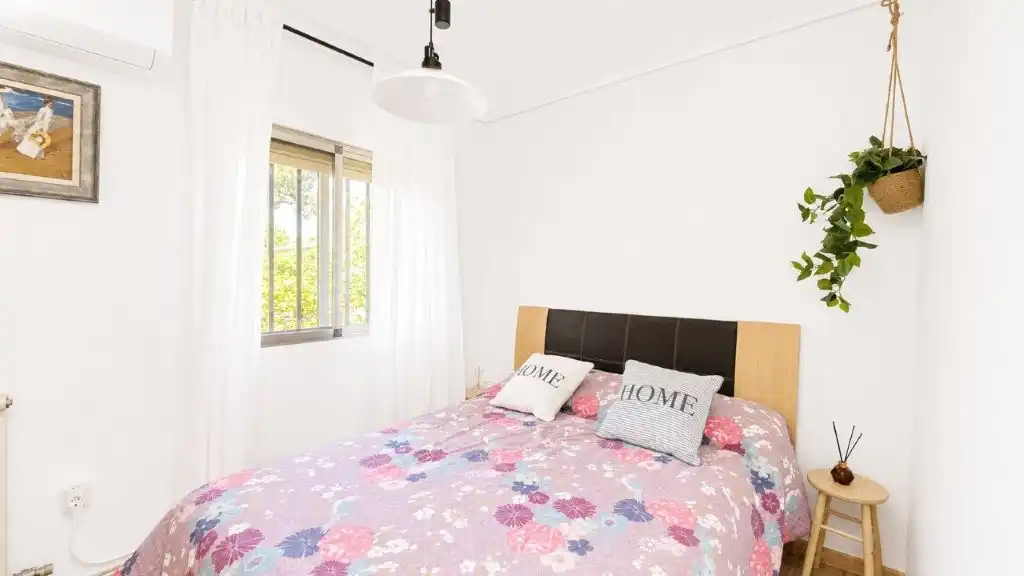 Dormitori de Casa o xalet en venda en Cadalso de los Vidrios amb Aire condicionat, Calefacció i Jardí privat