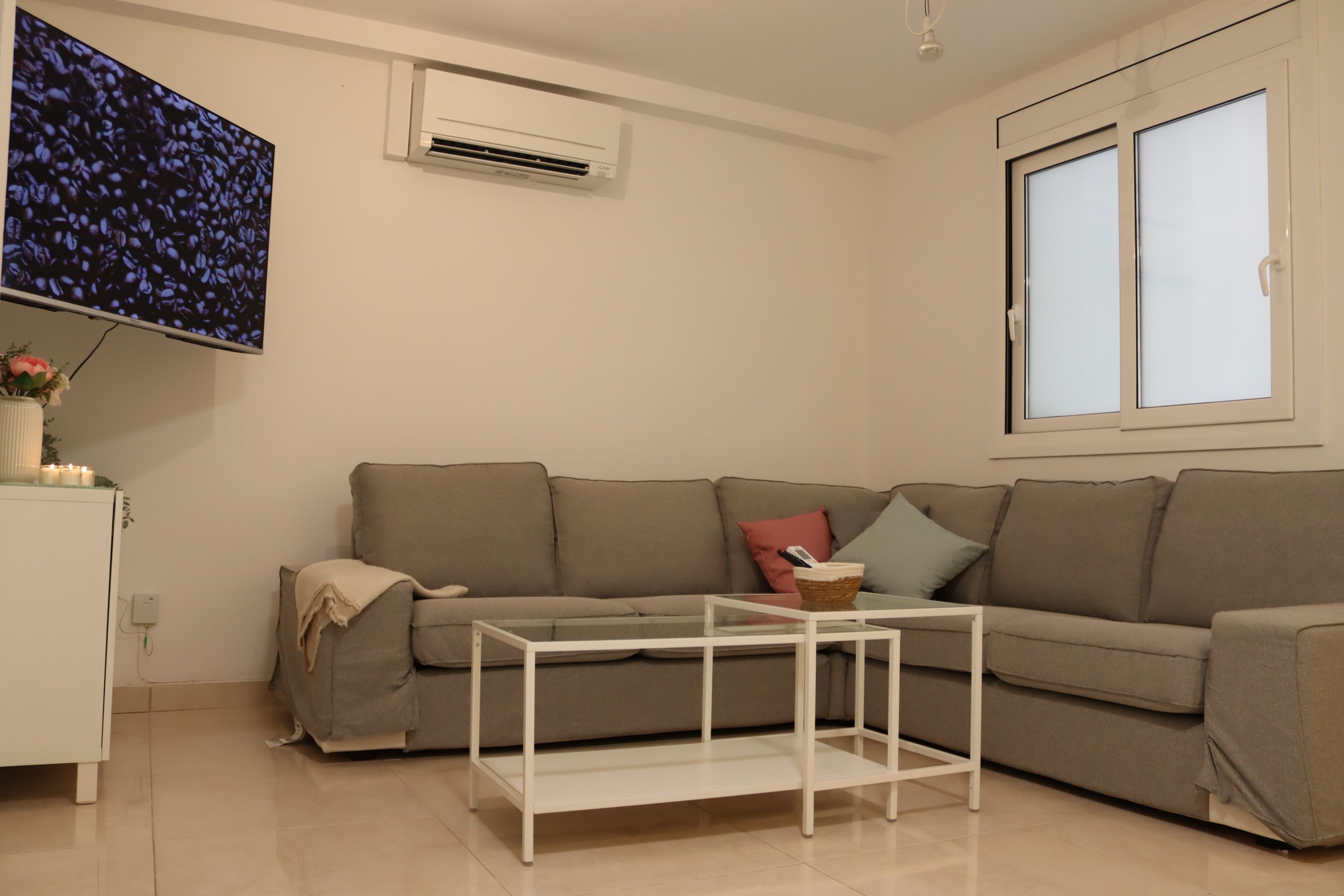 Sala d'estar de Planta baixa en venda en  Barcelona Capital amb Terrassa