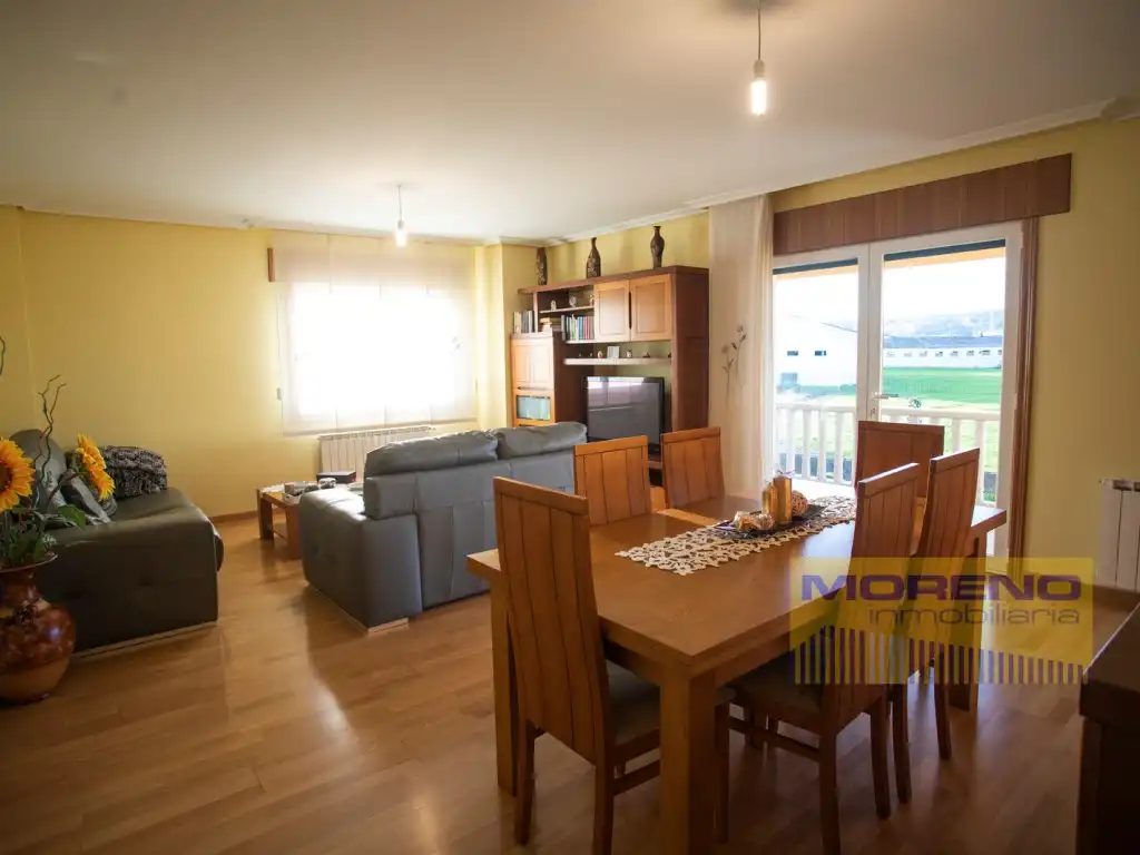 Sala d'estar de Casa o xalet en venda en Sarria