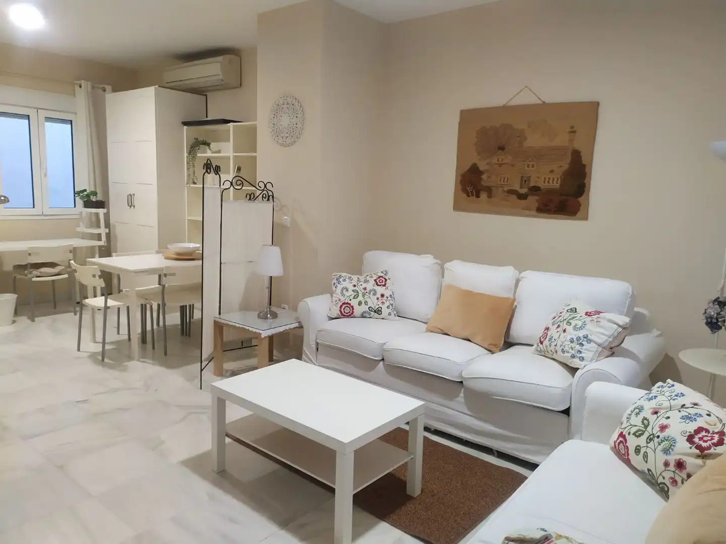 Sala d'estar de Apartament de lloguer en Triana