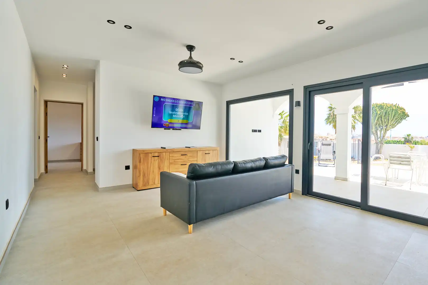 Wohnzimmer von Haus oder Chalet zum Verkauf in Mijas mit Heizung, Privatgarten und Terrasse