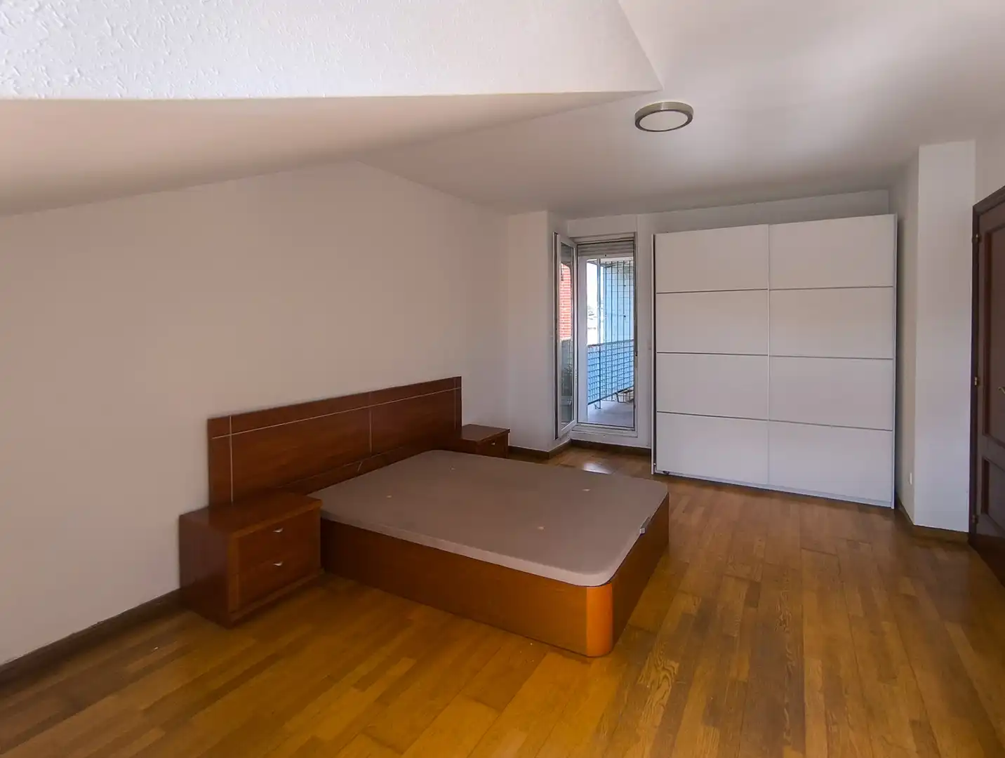 Habitación de Ático en venta en El Astillero   con Calefacción y Terraza