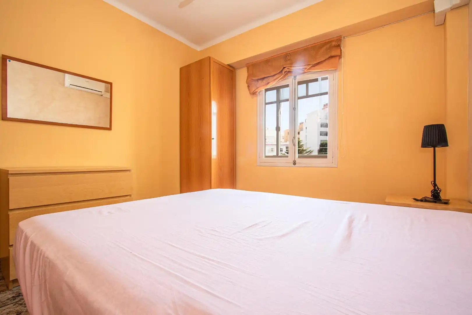 Bedroom of Flat for sale in  Palma de Mallorca  with Air Conditioner, Furnished and Balcony