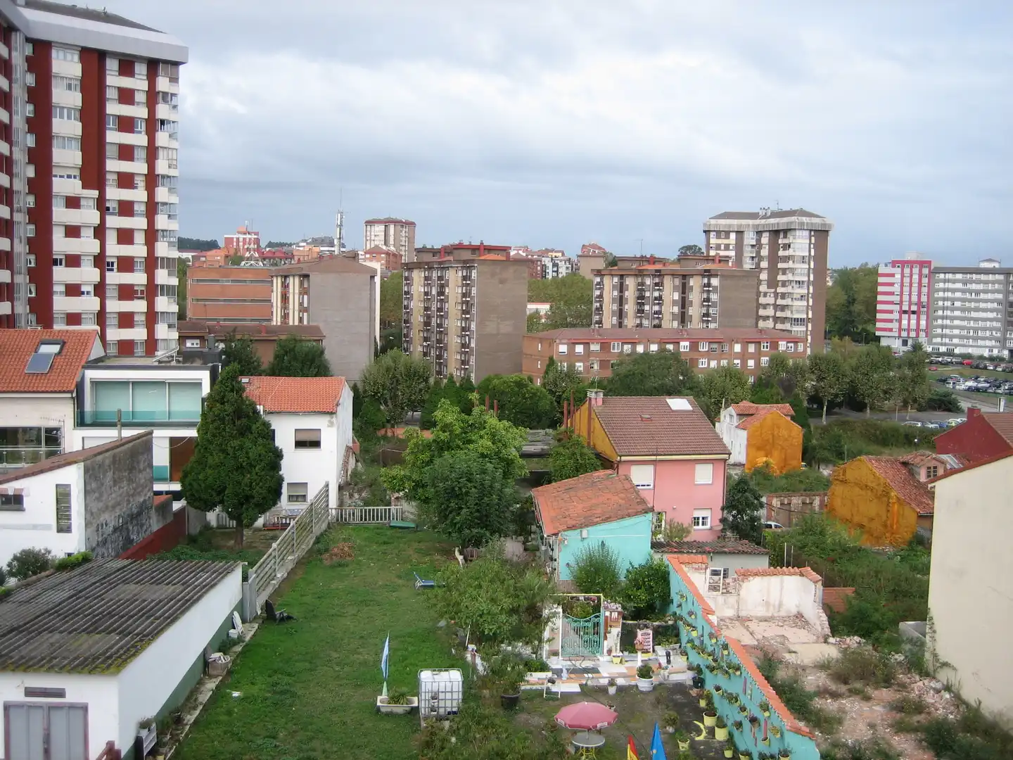 Vista exterior de Piso en venta en Avilés con Amueblado