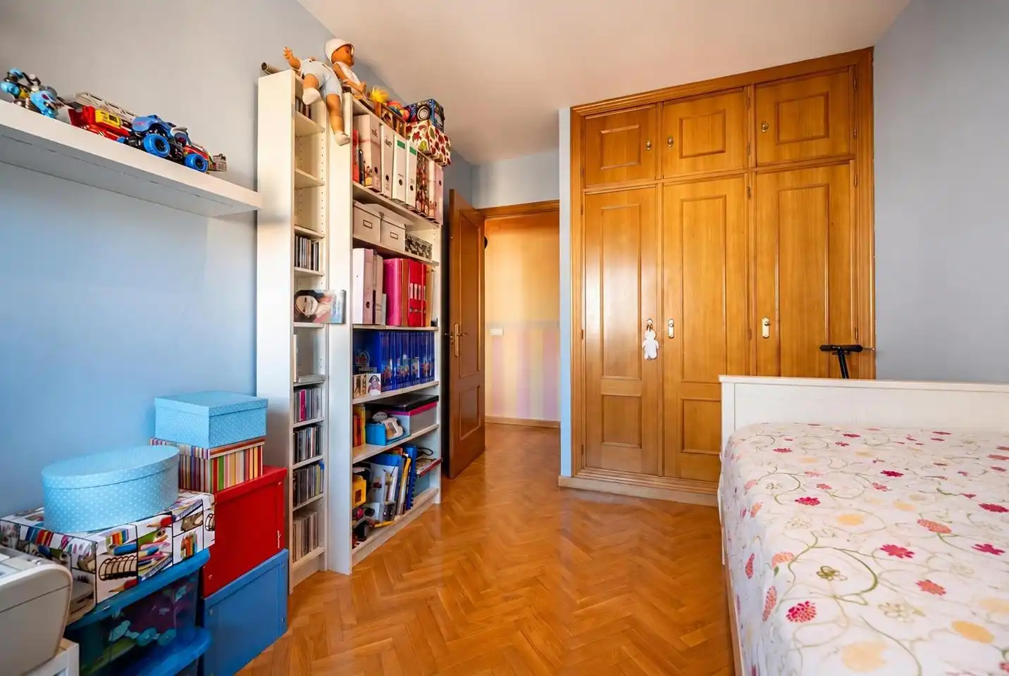 Habitación de Piso en venta en Ávila con Calefacción, Parquet y Terraza