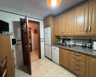 Kitchen of Flat for sale in Cáceres Capital  with Storage room