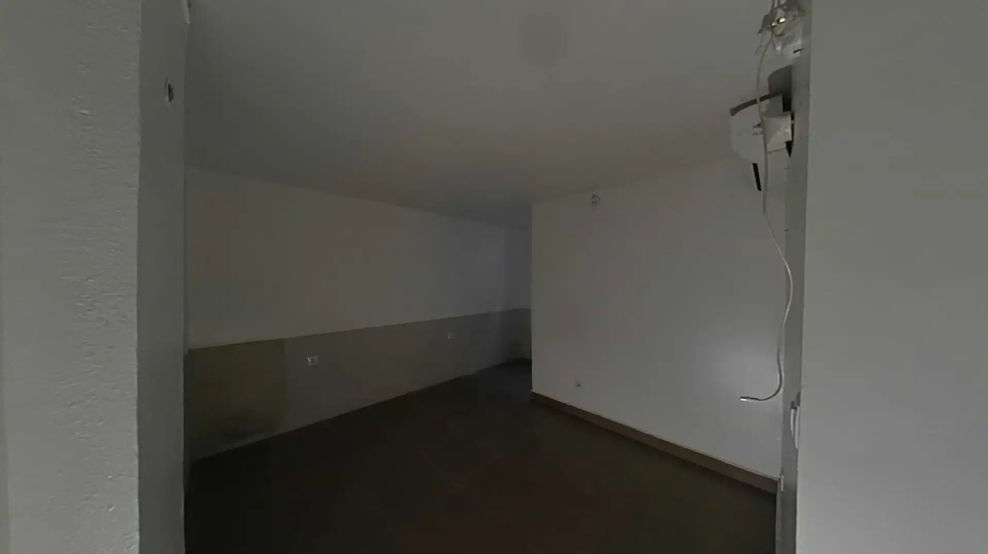 Ground floor for sale in Barcelona  with Air Conditioner and Alarm
