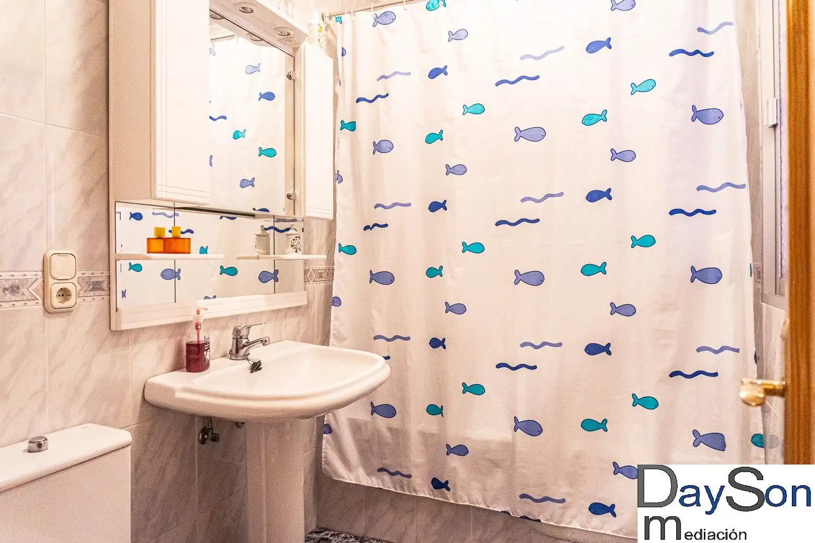 Baño de Piso en venta en Alcalá la Real con Calefacción, Horno y Microondas