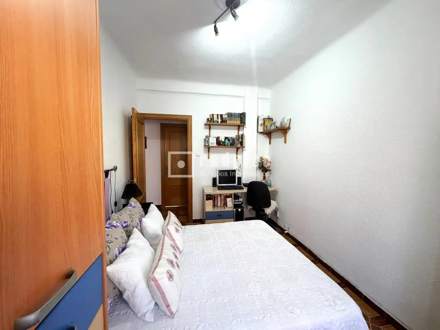 Bedroom of Flat for sale in Madrid  with Air Conditioner and Heating