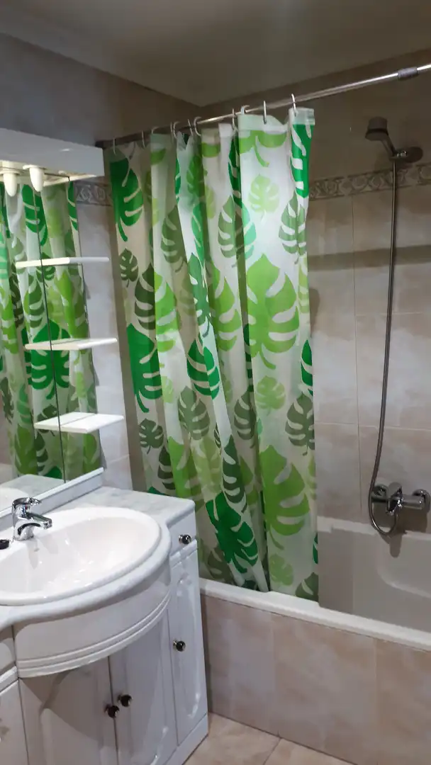 Badezimmer von Wohnung zur Miete in León Capital  mit Heizung