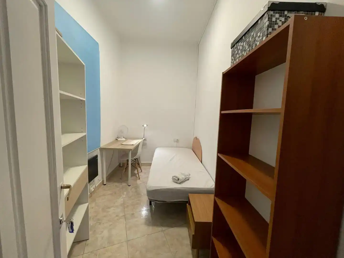 Habitación de Piso para compartir en Lleida con Amueblado