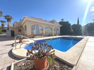 Casa amb piscina en venda a Pedanías Oeste