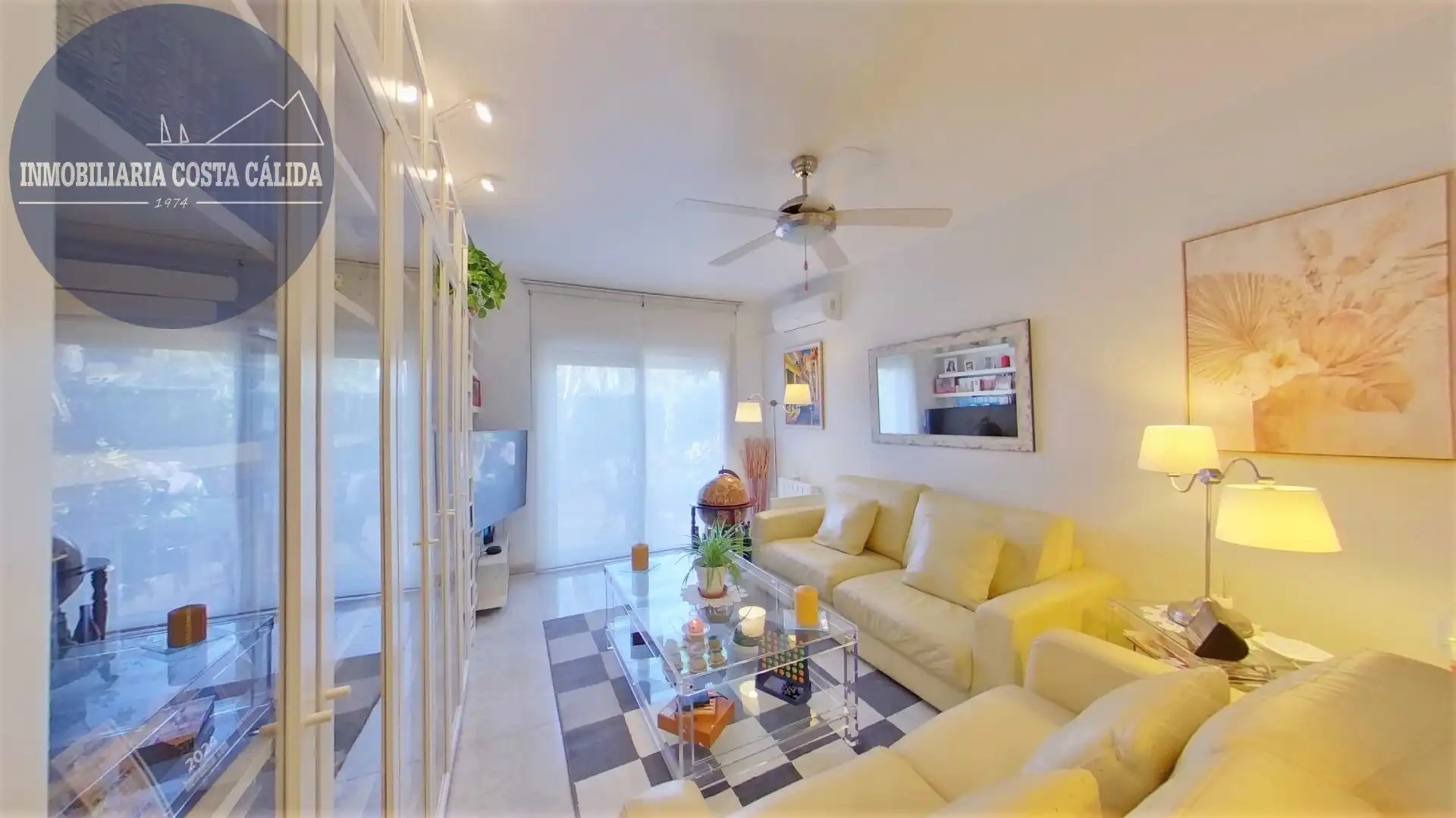 Sala de estar de Dúplex en venta en Águilas con Aire acondicionado, Calefacción y Jardín privado