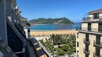 Vista exterior de Pis de lloguer en Donostia - San Sebastián  amb Terrassa i Moblat