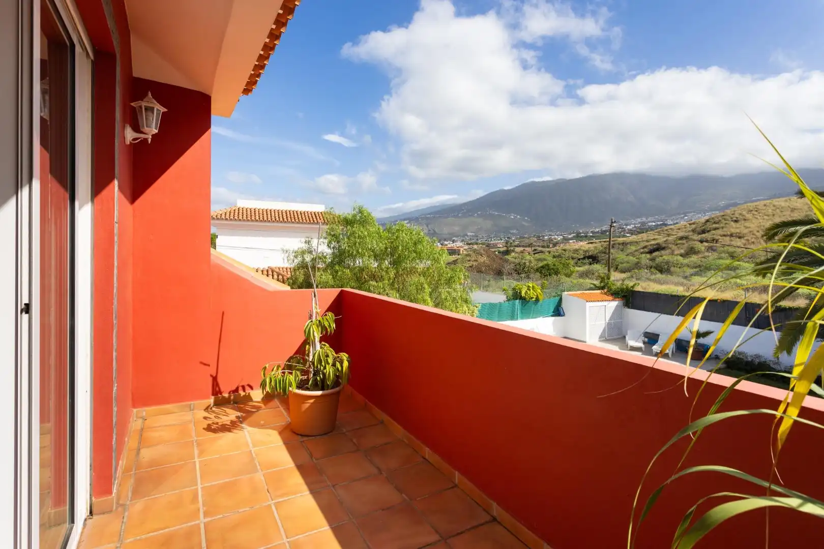 Vista exterior de Casa o chalet en venta en Puerto de la Cruz con Calefacción, Jardín privado y Parquet