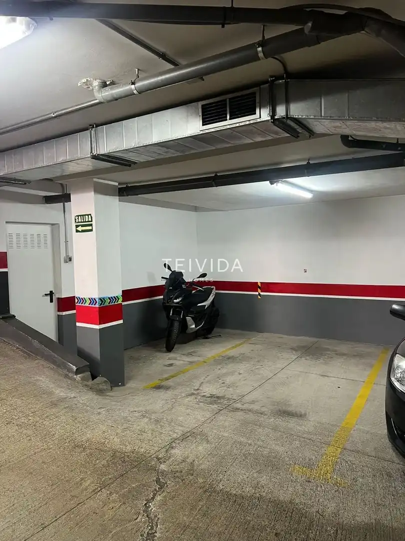 Aparcament de Pis en venda en Arona amb Aire condicionat, Terrassa i Traster