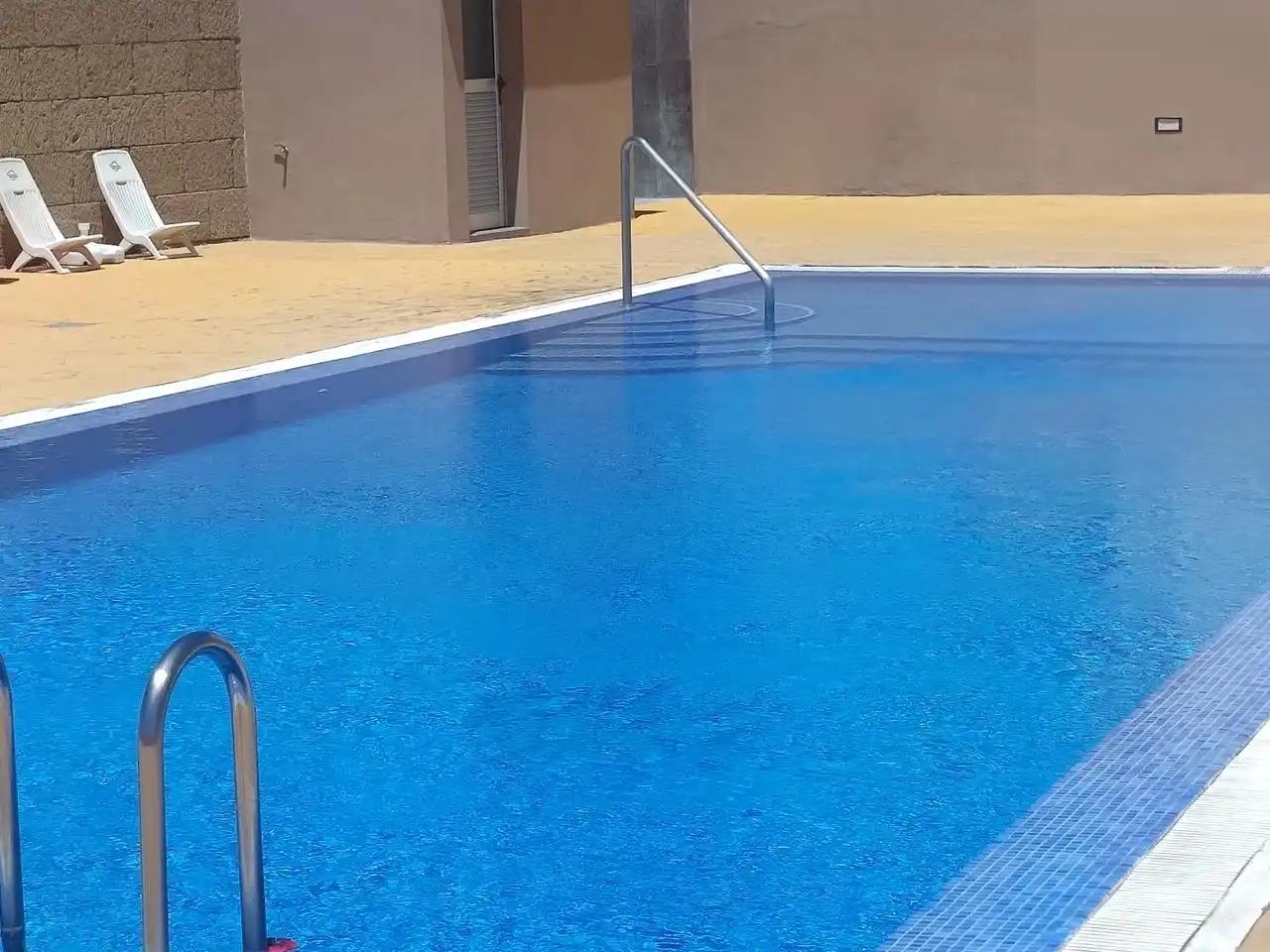 Piscina de Piso en venta en Arico con Terraza, Trastero y Amueblado