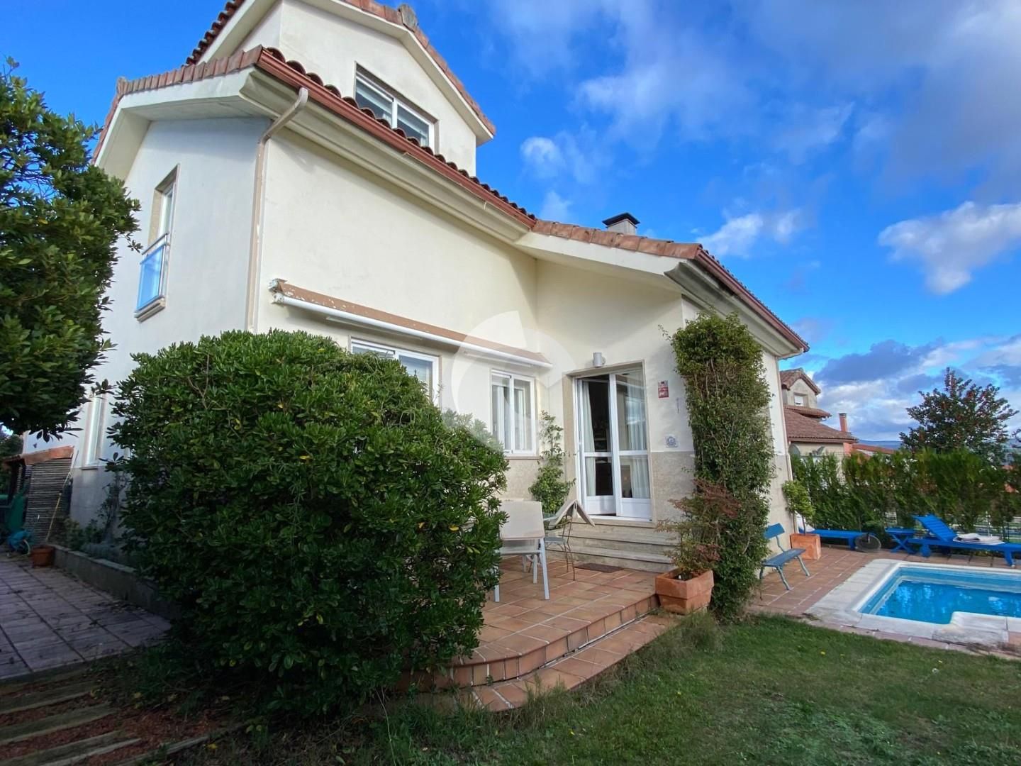 Exterior view of House or chalet for sale in O Pereiro de Aguiar   with Private garden